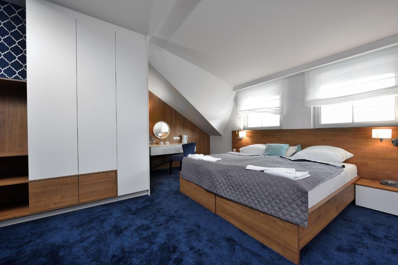 Hotel Agat Piotrków Trybunalski Εξωτερικό φωτογραφία