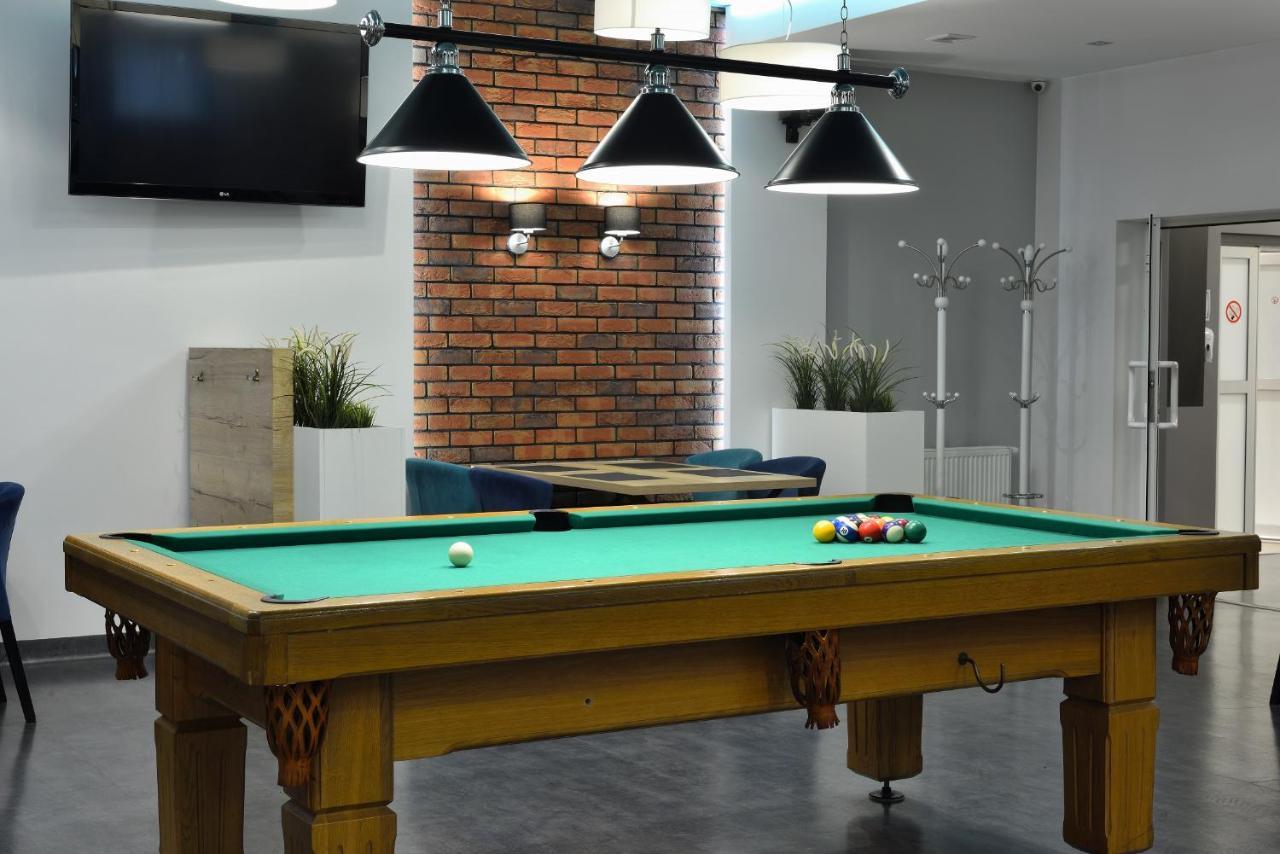 Hotel Agat Piotrków Trybunalski Εξωτερικό φωτογραφία