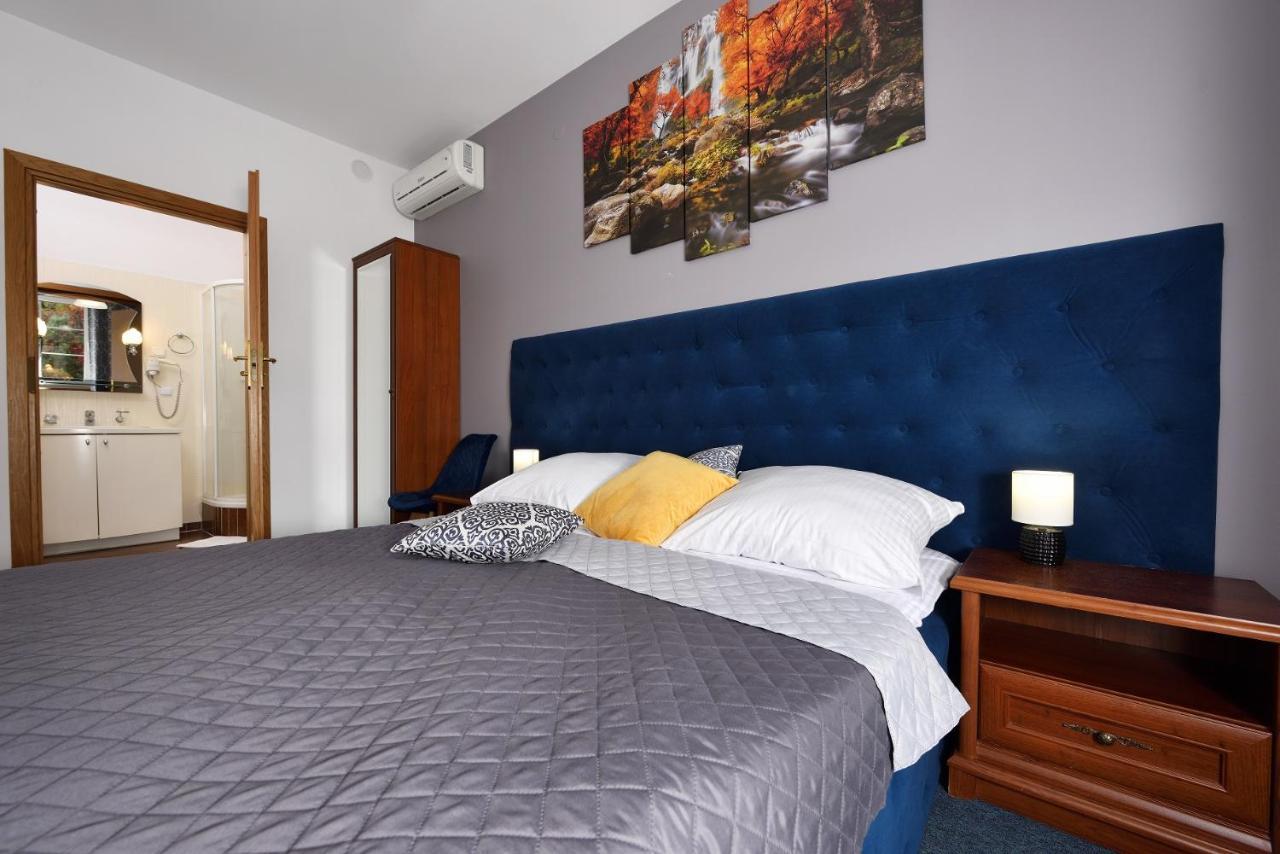 Hotel Agat Piotrków Trybunalski Εξωτερικό φωτογραφία