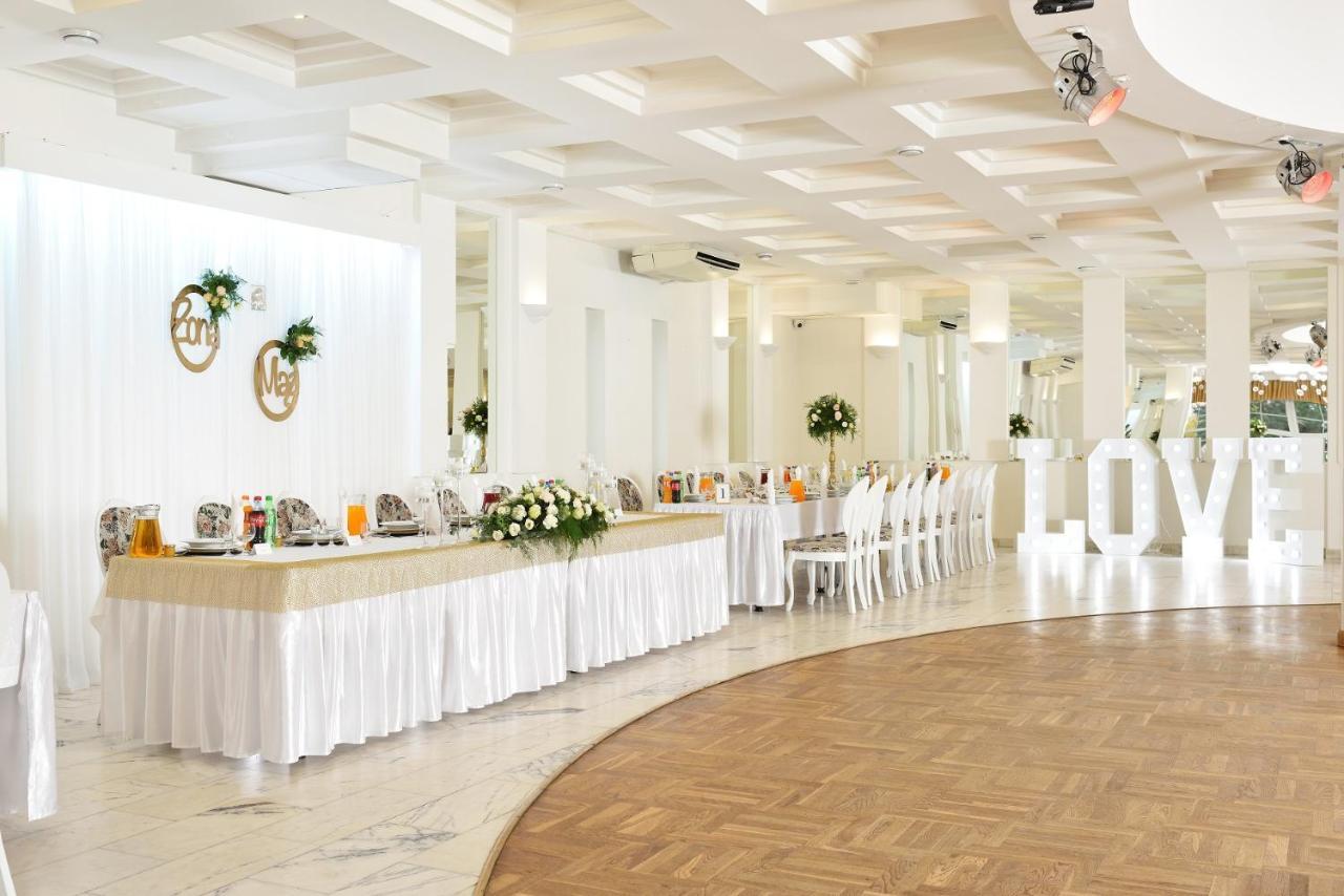 Hotel Agat Piotrków Trybunalski Εξωτερικό φωτογραφία