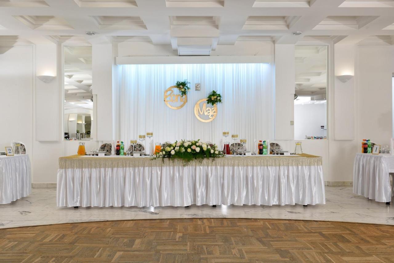 Hotel Agat Piotrków Trybunalski Εξωτερικό φωτογραφία